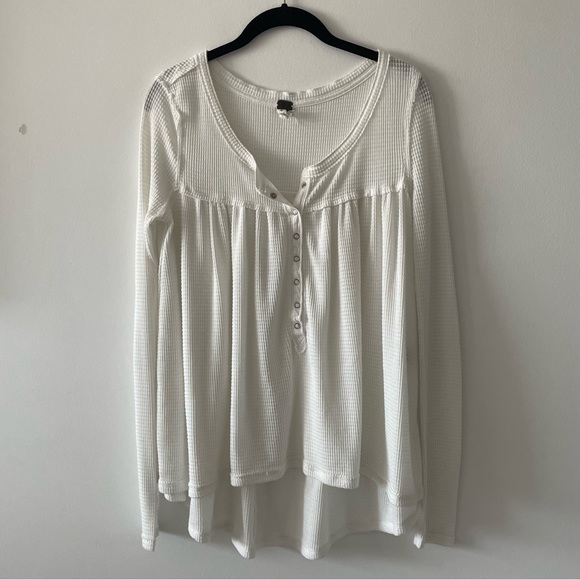 We The Free by Free People white long sleeve waffle Henley shirt top XS buckles - Picture 1 of 3